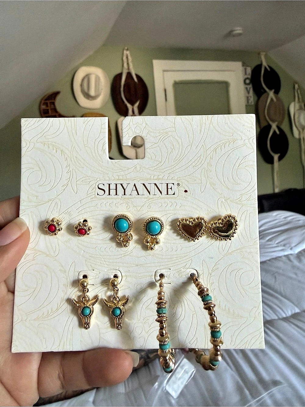 SHYANNE Turquoise & Gold Earrings Set NWT